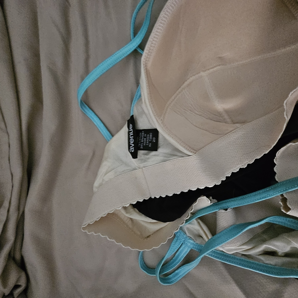 Avenue Blk Aqua Swim Top